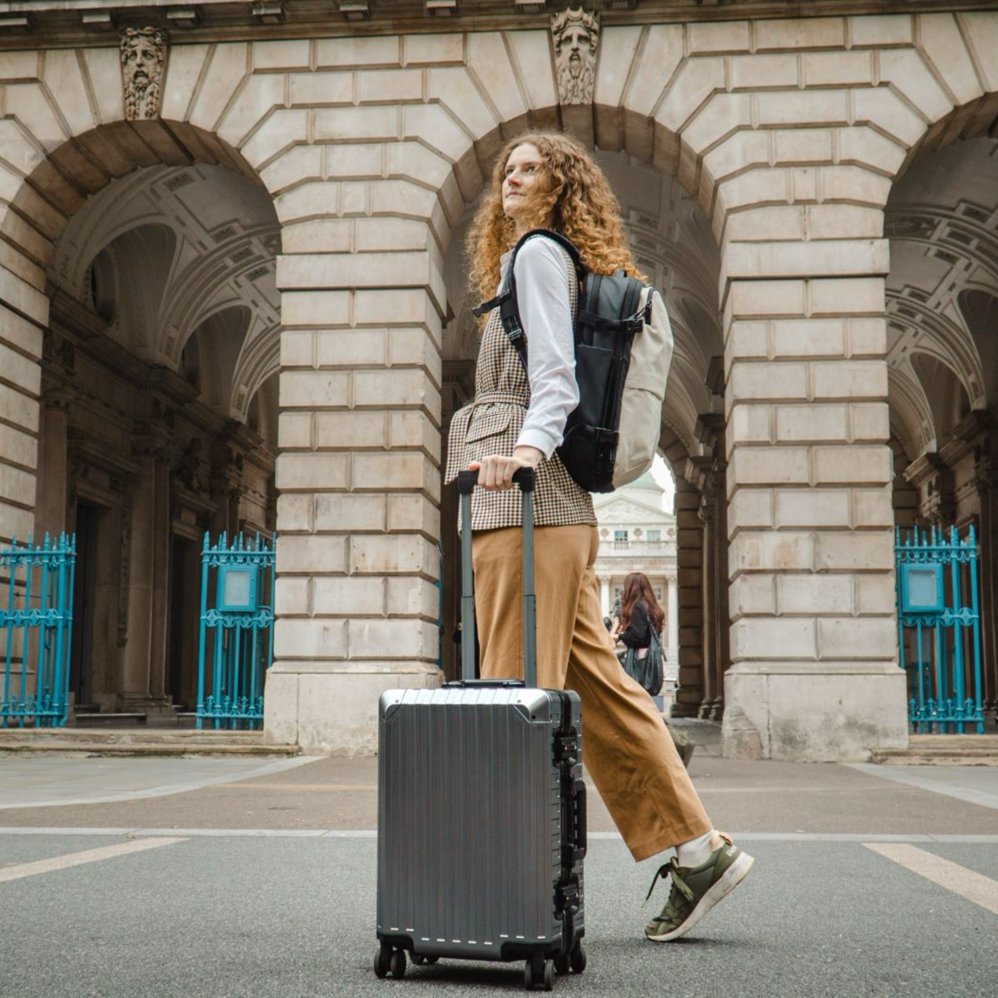 Signatur Bundle – Vacuum Rygsæk + Alu Kabinekuffert