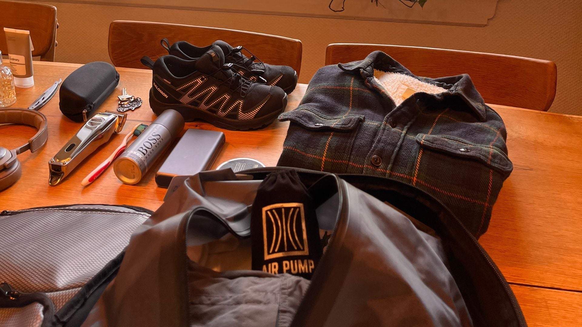 Pakketips til rejsen: Få mest muligt ud af din håndbaggage